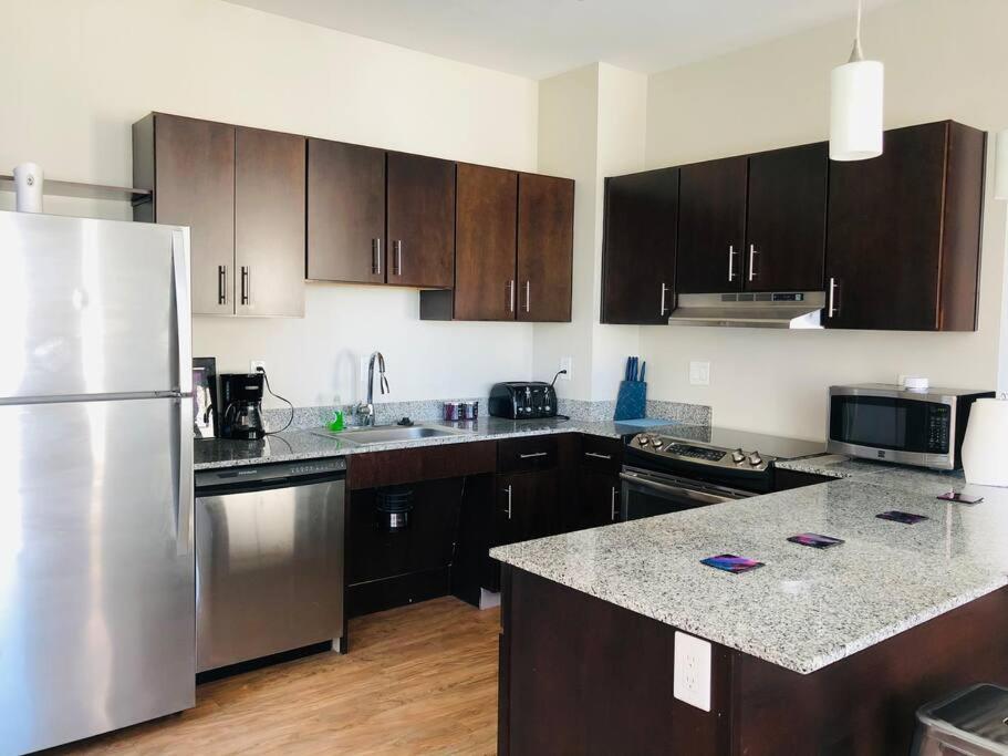 King Size Studio In Heart Of Downtown Columbus Extérieur photo