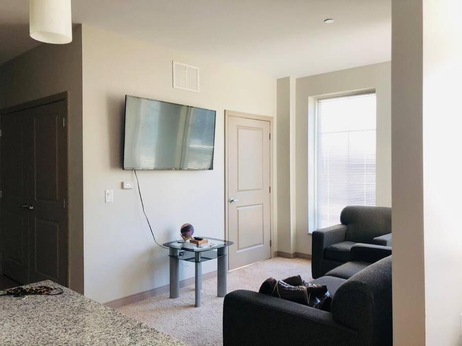 King Size Studio In Heart Of Downtown Columbus Extérieur photo