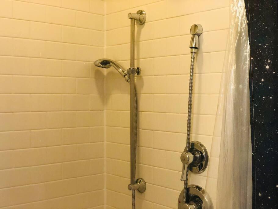 King Size Studio In Heart Of Downtown Columbus Extérieur photo